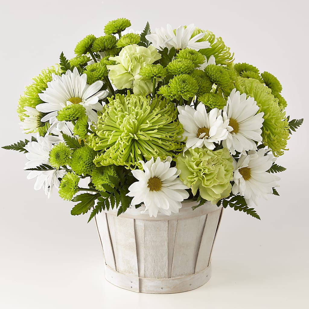 Lucky Charm Basket (Standard) – La Veranera Flower Shop, Nashville TN