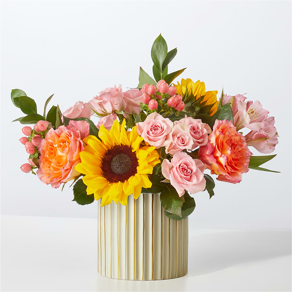 Sun's Out Bouquet – La Veranera Flower Shop, Nashville TN