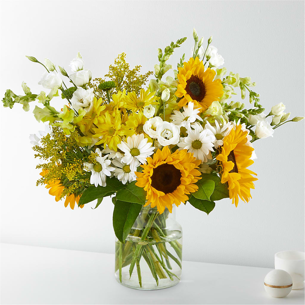 Hello Sunshine Bouquet – La Veranera Flower Shop, Nashville TN