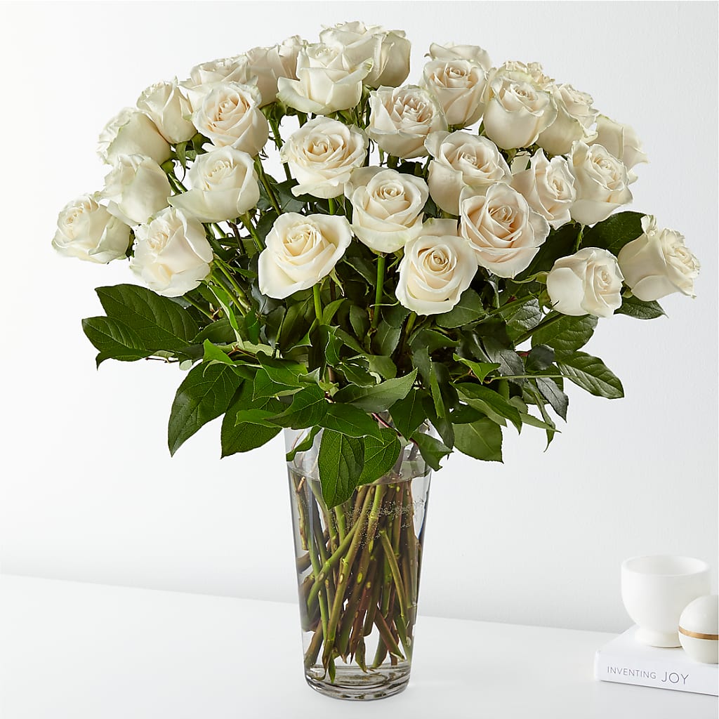 Long Stem White Rose Bouquet – La Veranera Flower Shop, Nashville TN