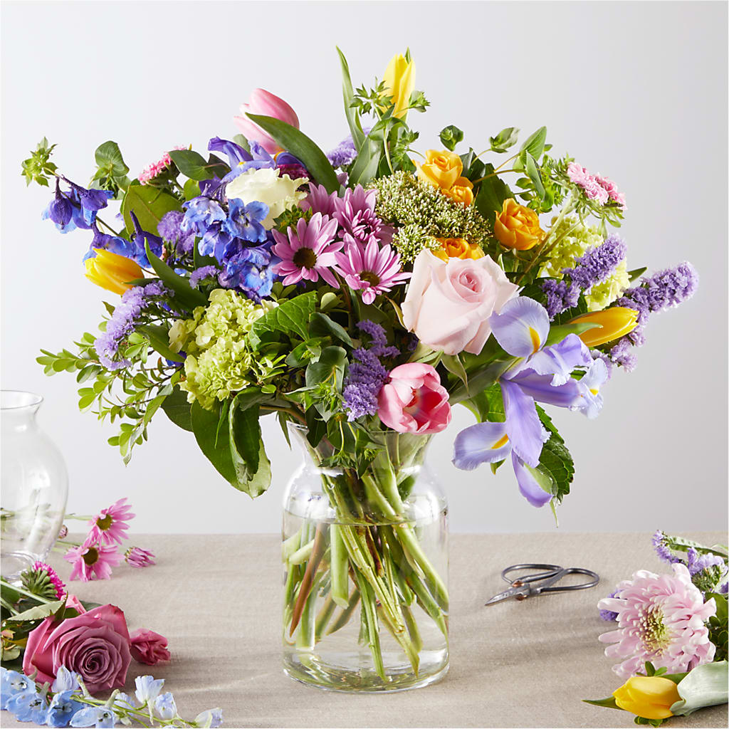 Pastel Tradition - A Florist Original – La Veranera Flower Shop, Nashville TN