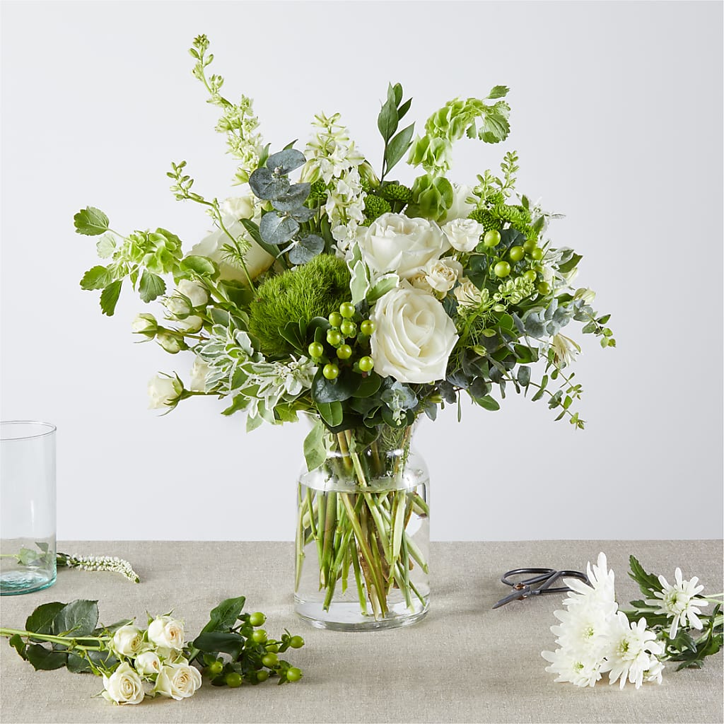 Irish Garden - A Florist Original – La Veranera Flower Shop, Nashville TN