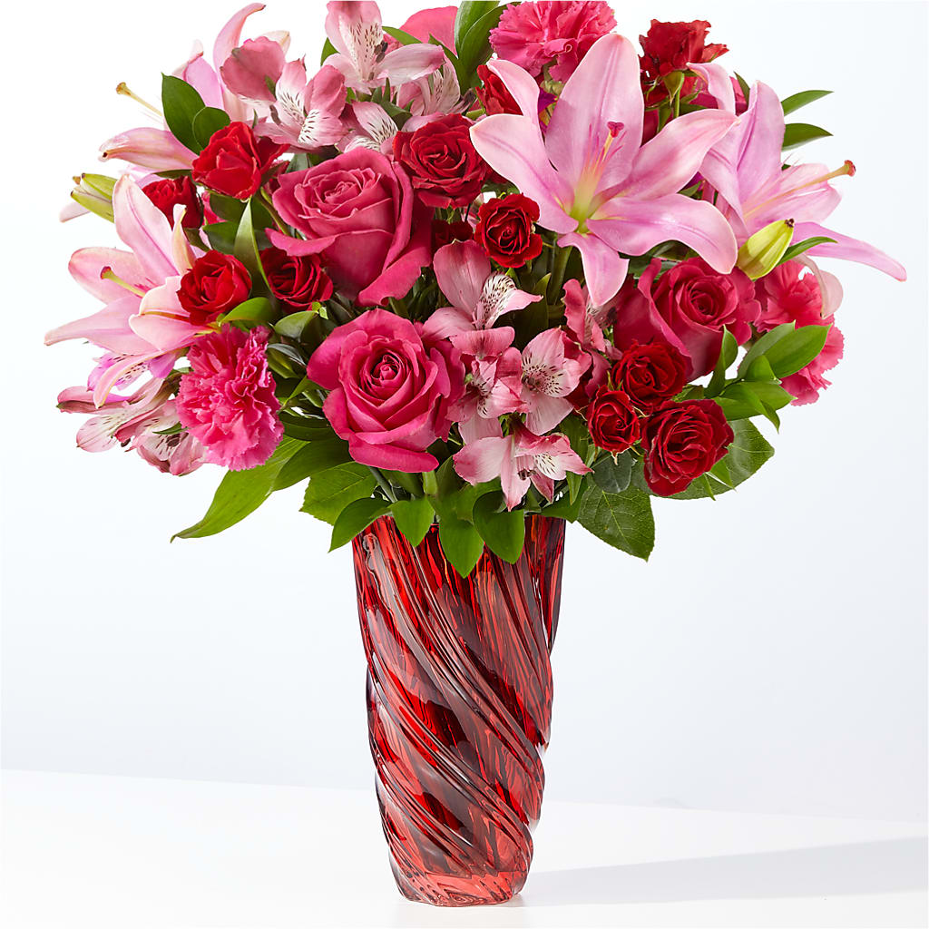 In Love Bouquet with Luxe Swirl Vase – La Veranera Flower Shop, Nashville TN