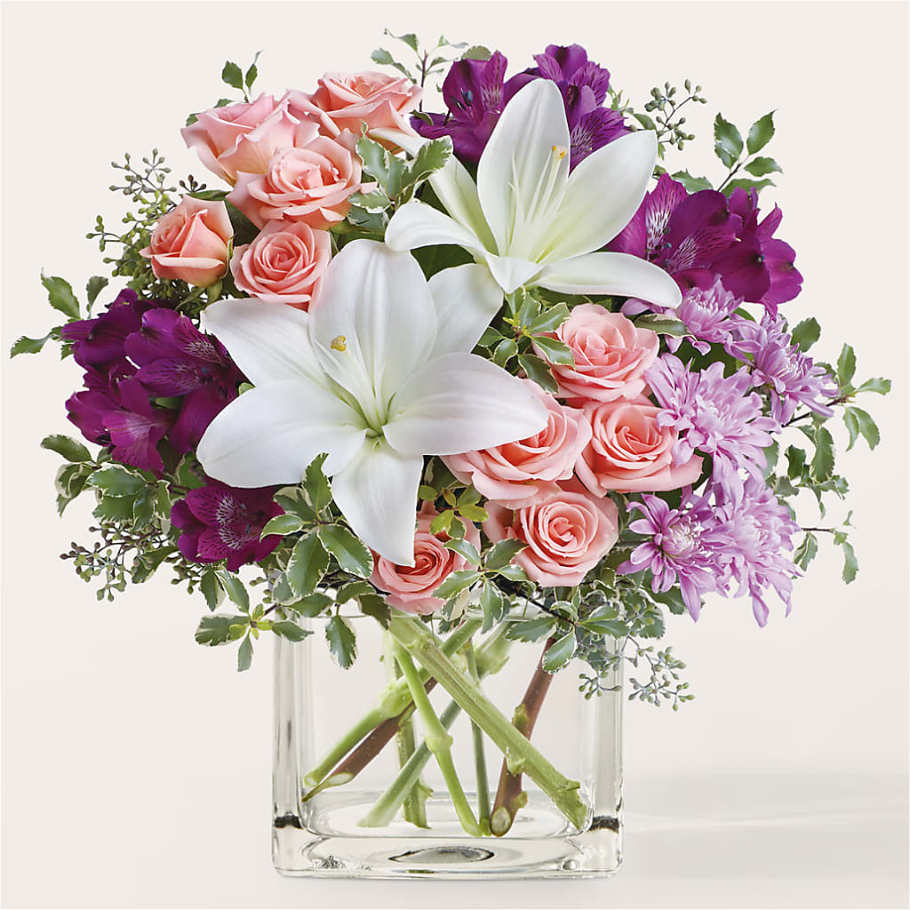 Mani Pedi Bouquet – La Veranera Flower Shop, Nashville TN