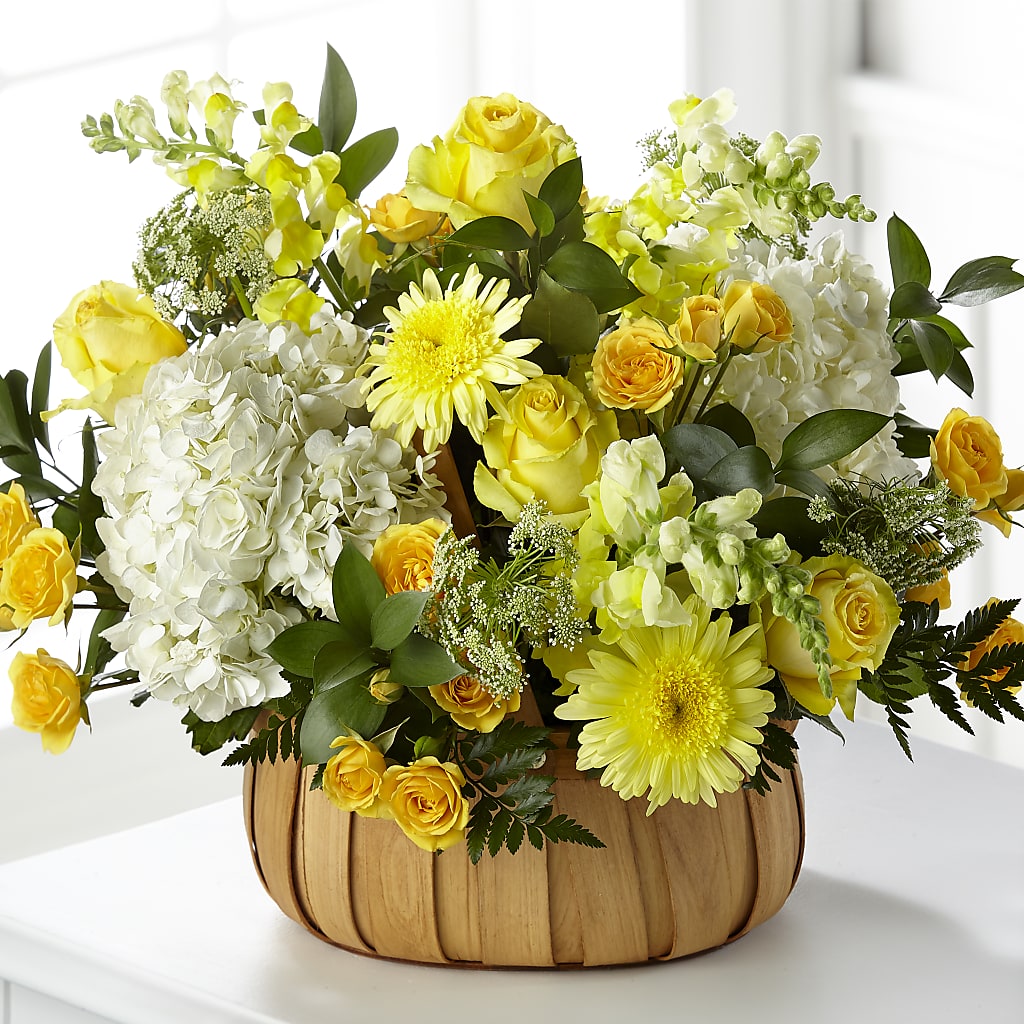 Rustic Remembrance Basket – La Veranera Flower Shop, Nashville TN