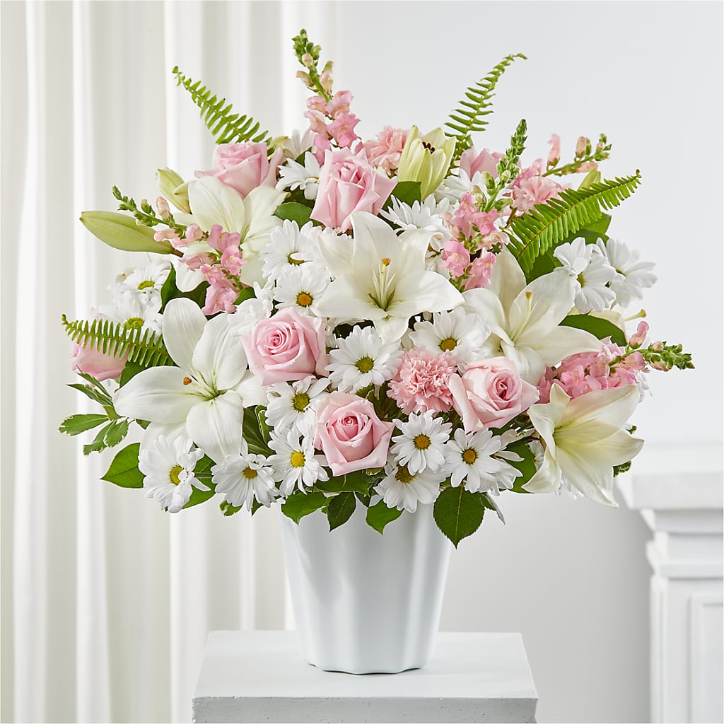 Soft Touch Tabletop Basket – La Veranera Flower Shop, Nashville TN
