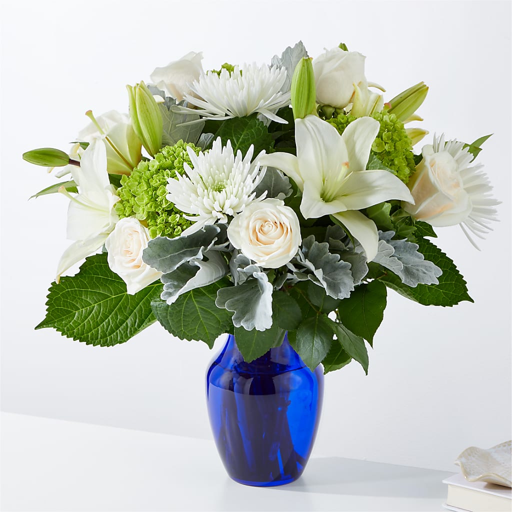 Snowy Dreams Bouquet – La Veranera Flower Shop, Nashville TN