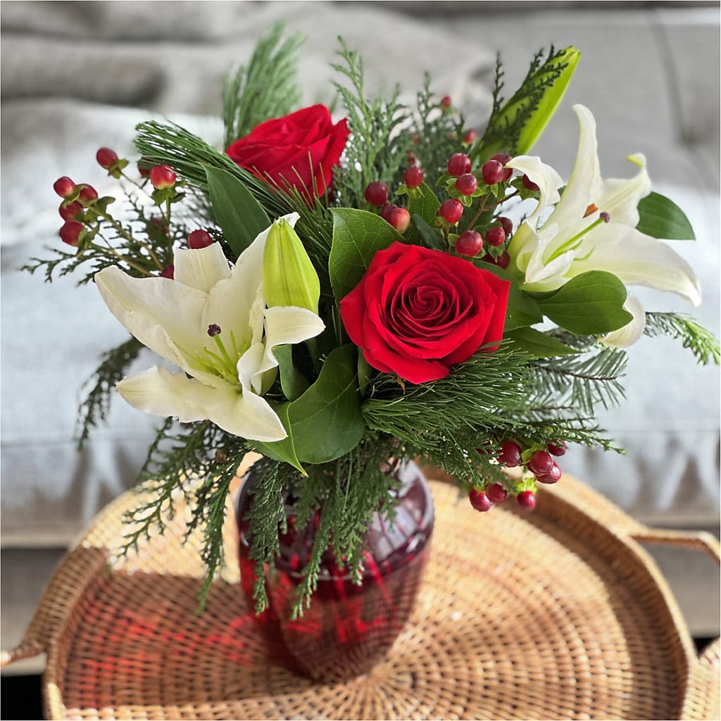 Evergreen Delight Bouquet – La Veranera Flower Shop, Nashville TN