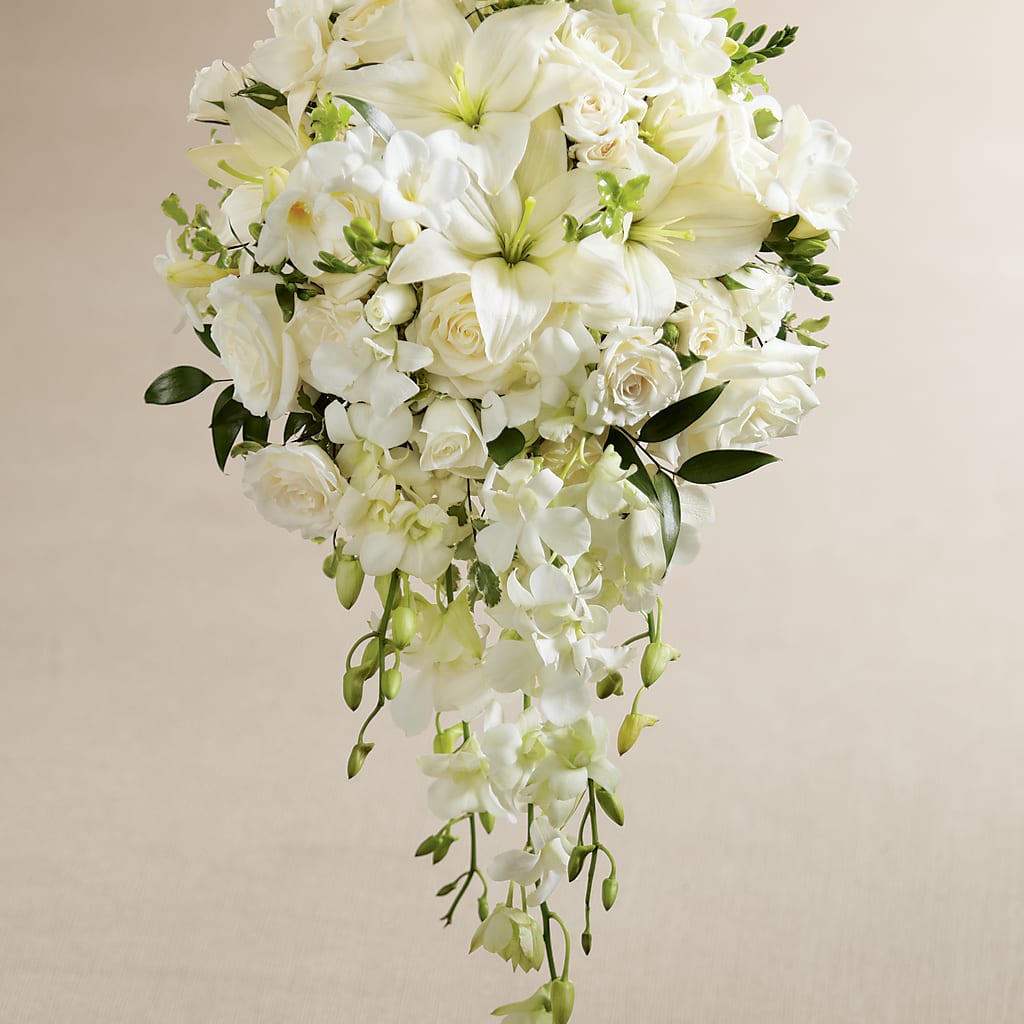White Wonders Bouquet – La Veranera Flower Shop, Nashville TN