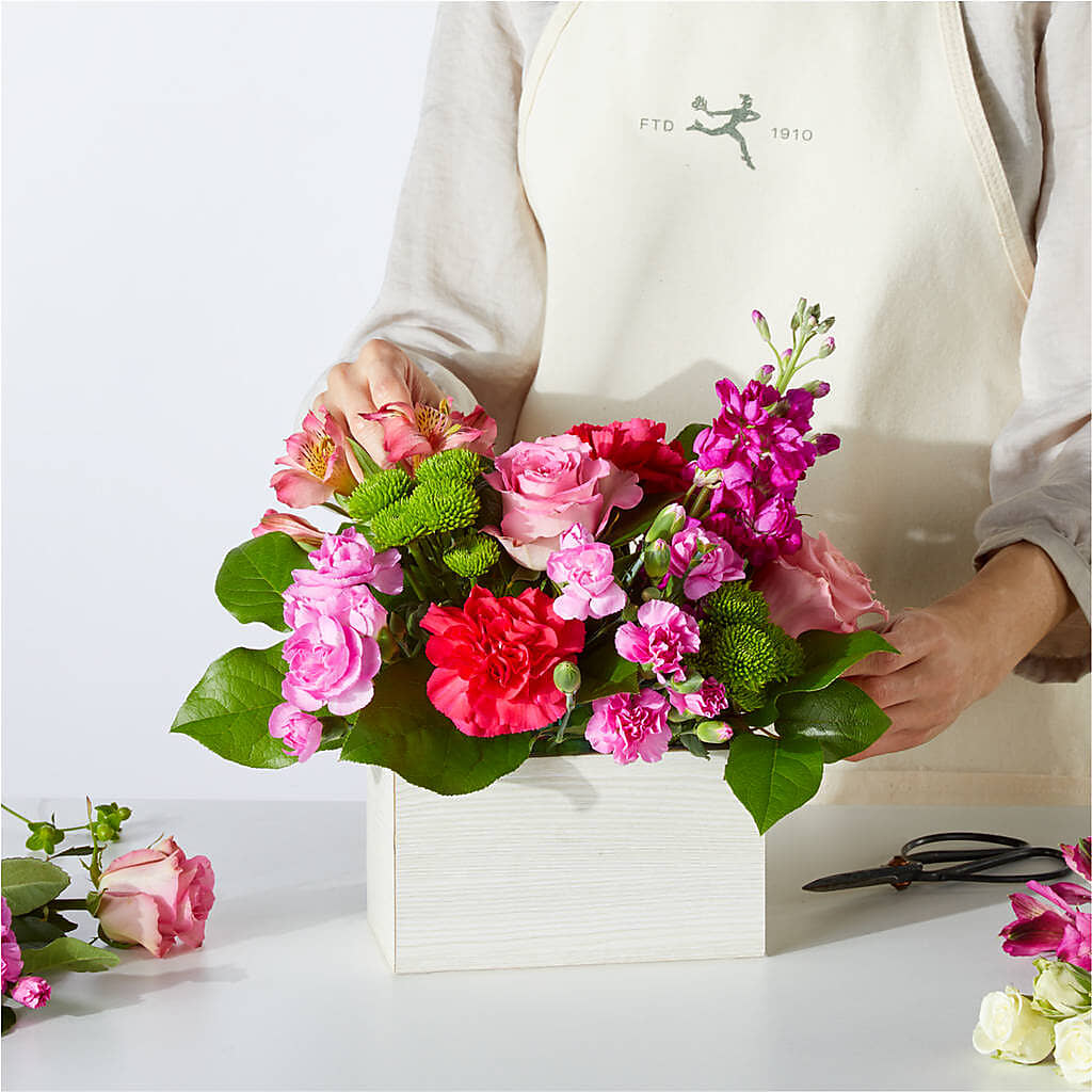 Sweetberry Box – A Florist Original –  La Veranera Flower Shop, Nashville TN