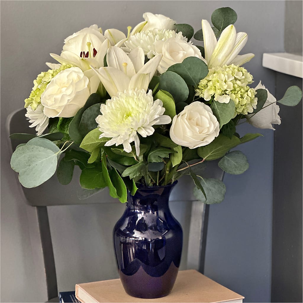 Snowy Dreams Bouquet –  La Veranera Flower Shop, Nashville TN