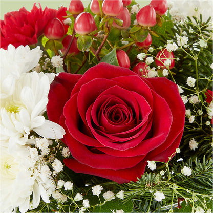 Chance of Flurries Bouquet –  La Veranera Flower Shop, Nashville TN