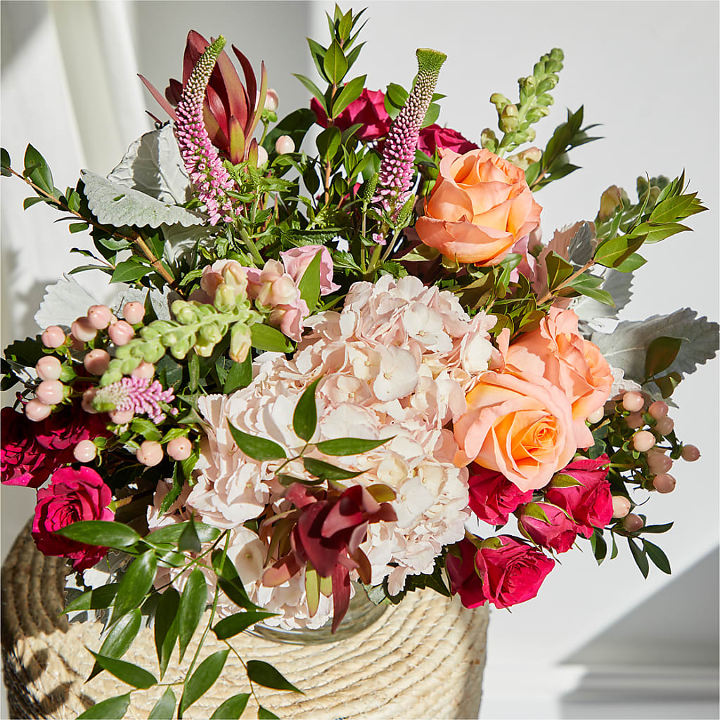 Glitz & Glam Bouquet –  La Veranera Flower Shop, Nashville TN